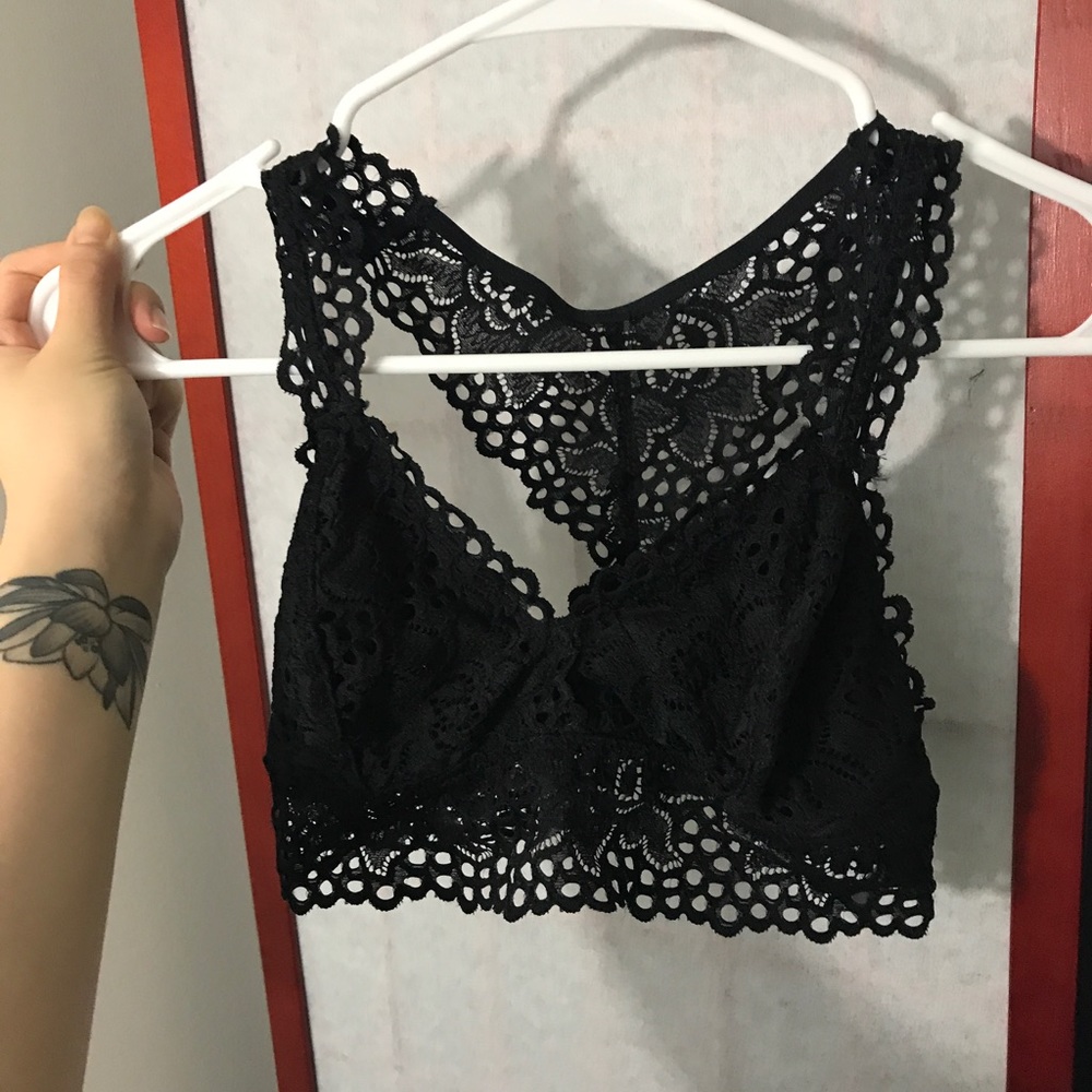 Super cute American eagle bralette